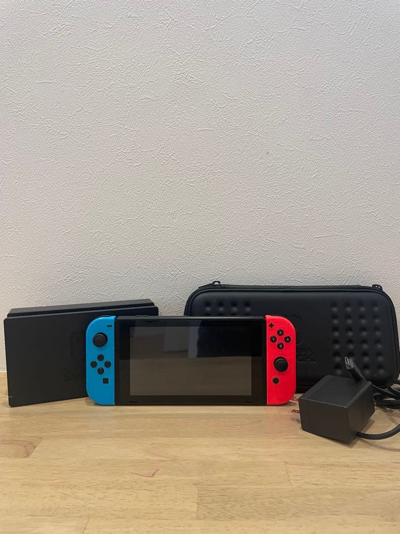 【ジャンク】Nintendo Switch 本体 青/赤 充電器・ケース付き