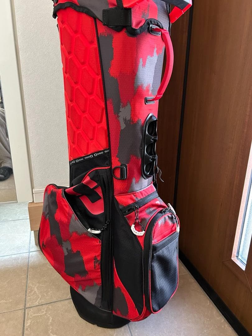 OGIO 軽量キャディバッグ レッド/グレー/ブラック カモ