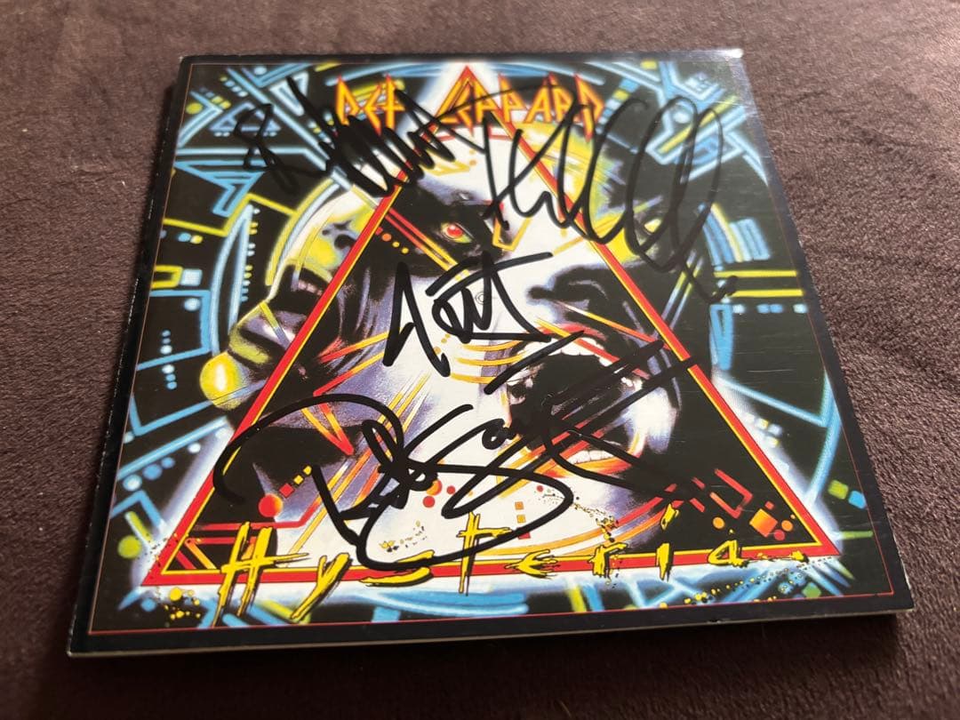 レア　デフレパード 直筆　サイン　CD def leppard 名盤　ヒステリア