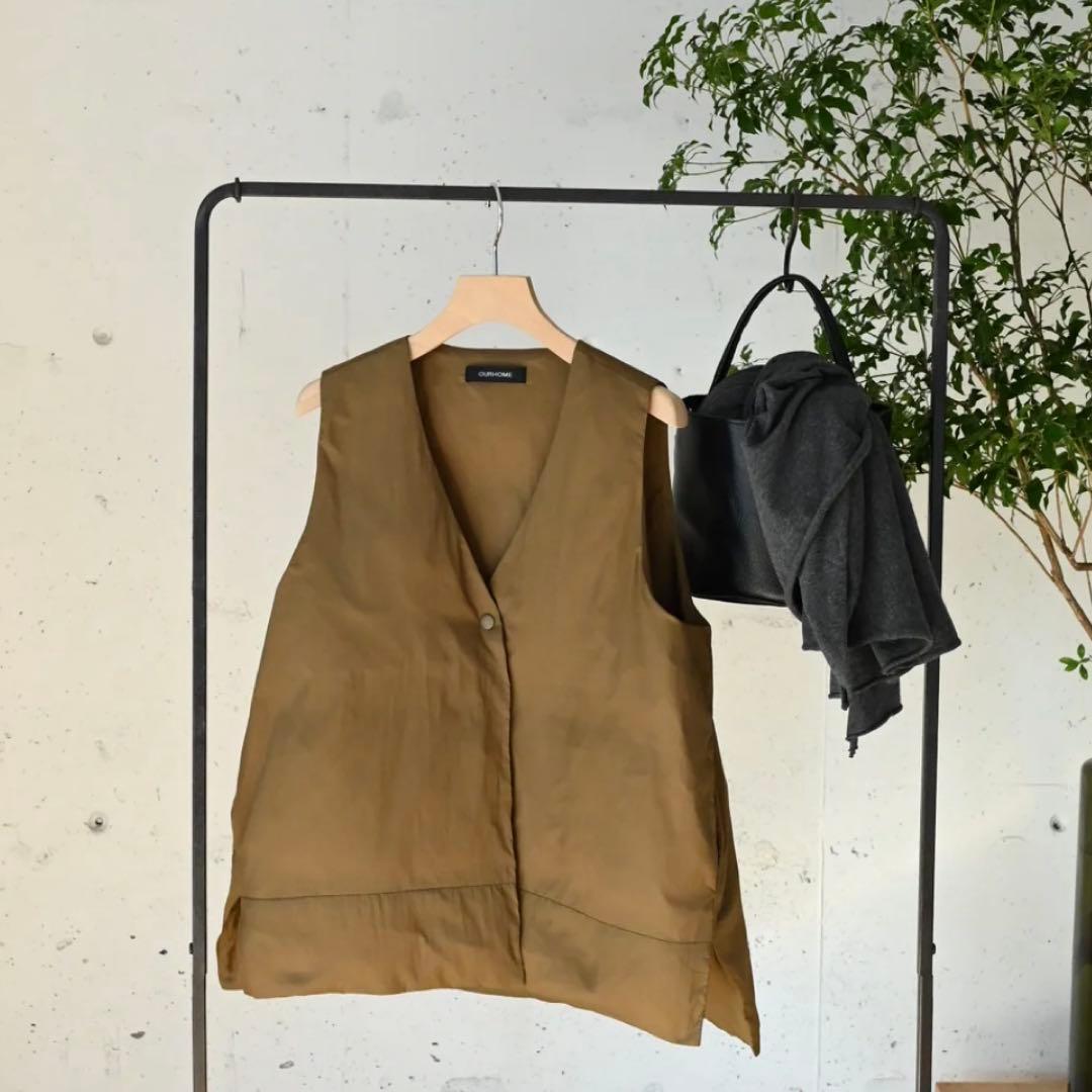 【新品】OUR 洗えるあったか中綿ベスト