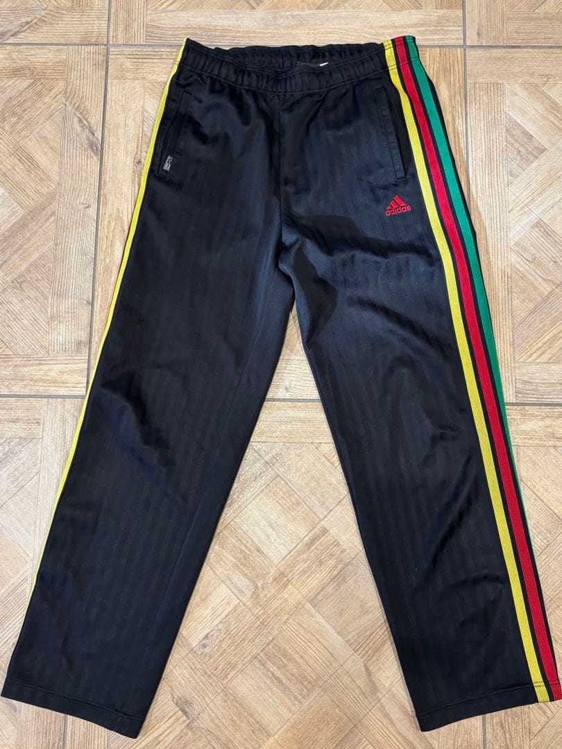 adidas トラックジャケット ブラック×ラスタ ジャージ セットアップ