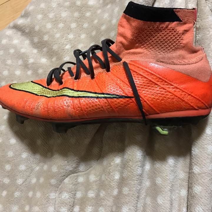 スーパーフライナイキ