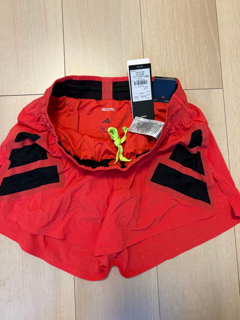 アディゼロ　スプリットショーツ　サイズM 新品・未使用