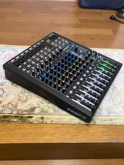 mackie ProFx12V3 ミキサー　動作確認済　専用ソフトケース付き