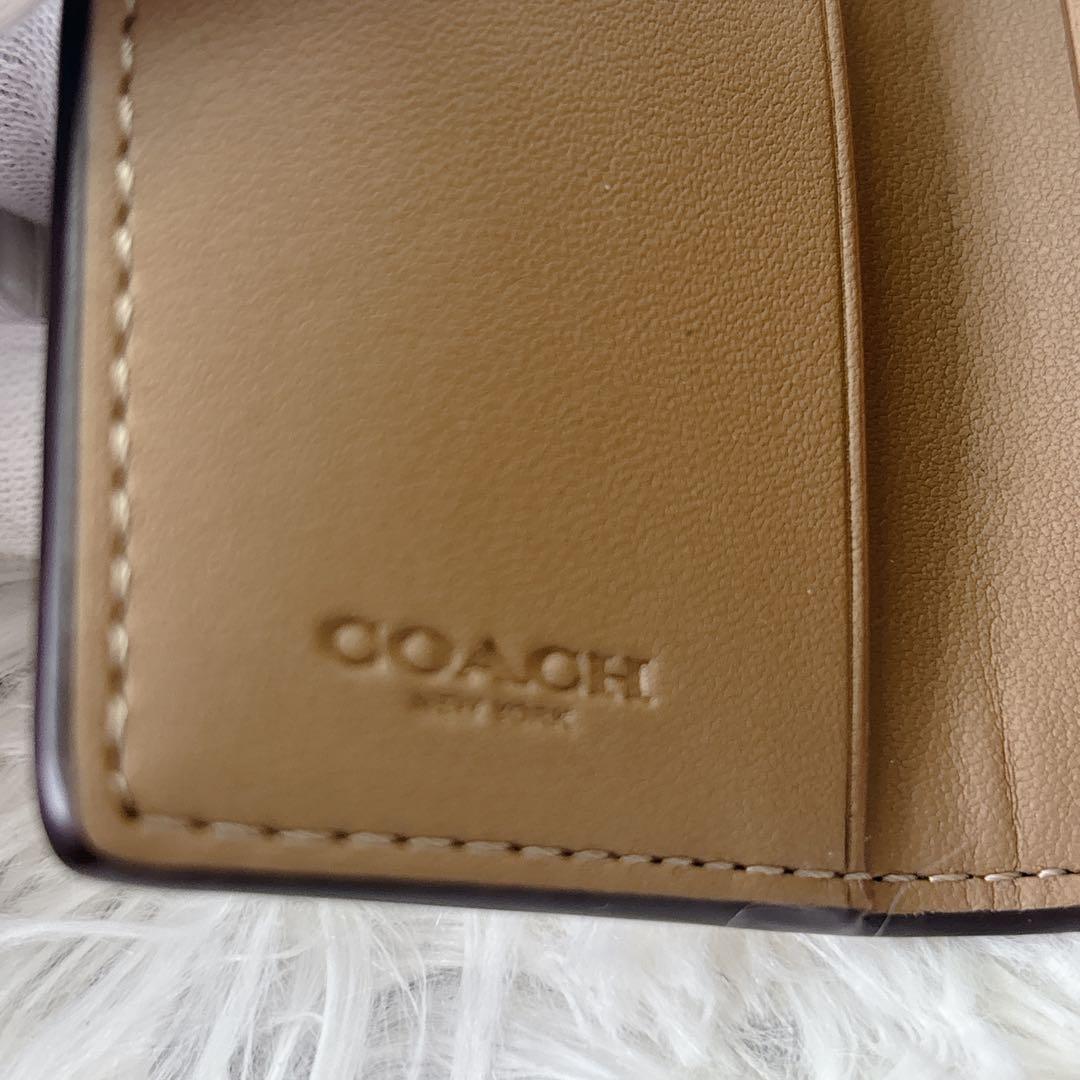 未使用級　COACH ホワイト 馬車プリント キーケース　6連