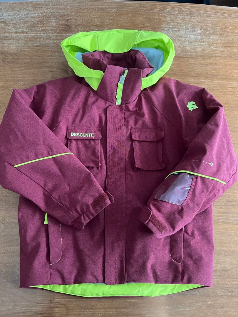DESCENTE スキーウェア 子ども用　サイズ140 ジュニア