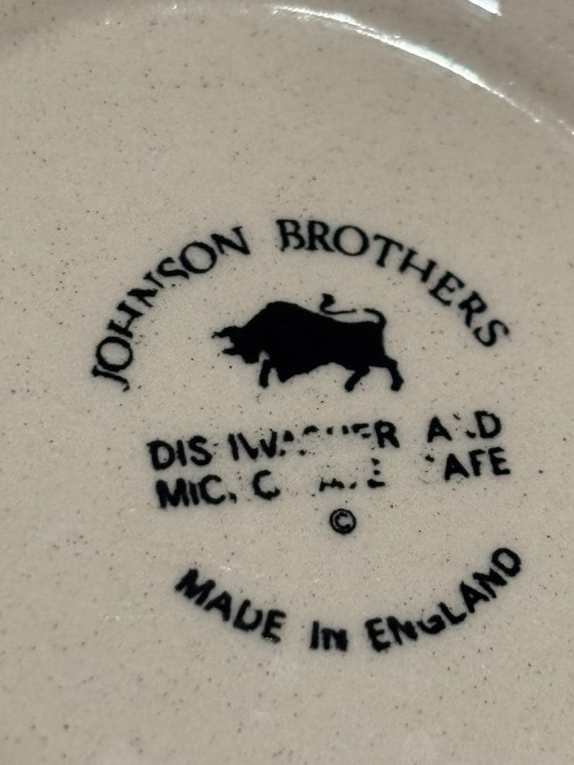 ジョンソンブラザーズ　Johnson Brothers 食器　赤