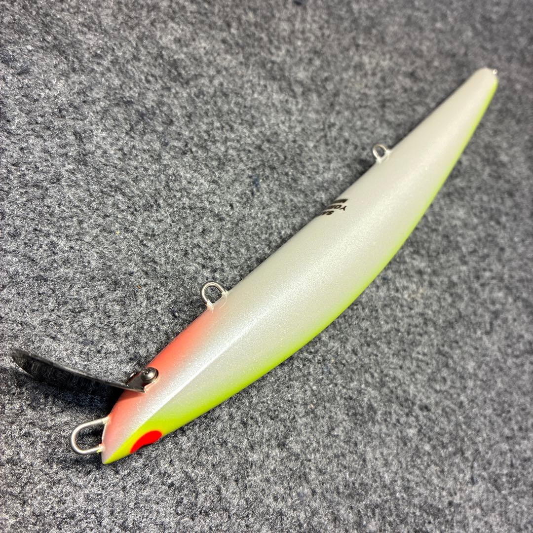ザウルス　ヨルマルミノー　049 チャートバック