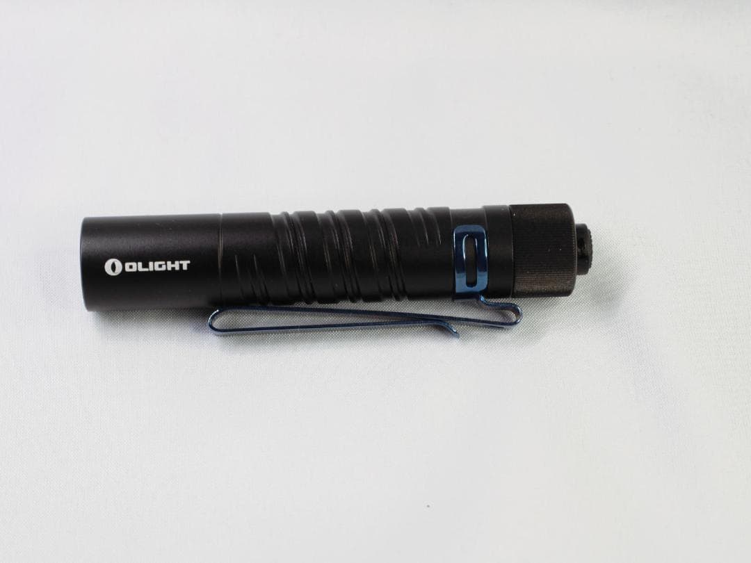 テールスイッチ300ルーメン懐中電灯