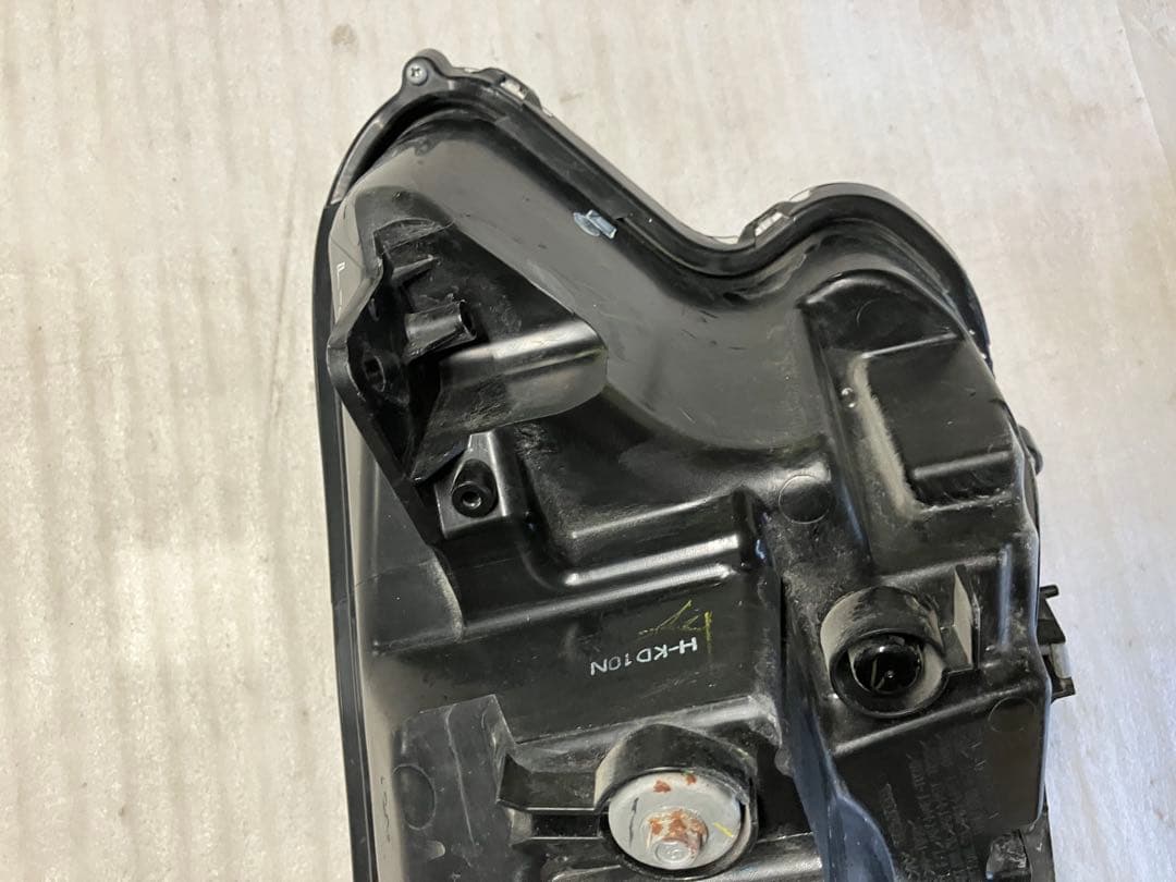 中古品　ホンダ　CR-V LEDヘッドライト　STANREY W4744