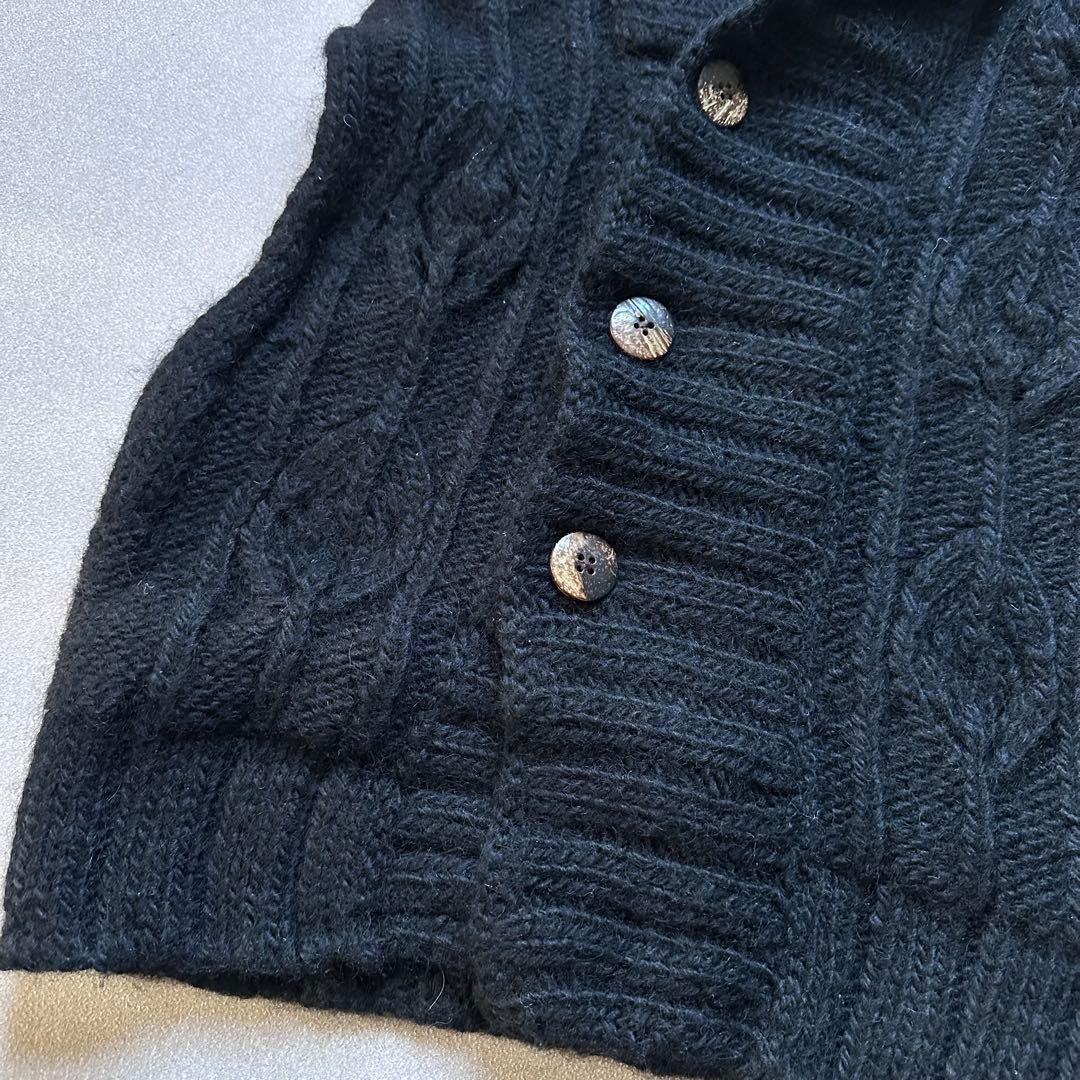 【美品】GASA Que? ニットベスト　ウール　ケーブル編み