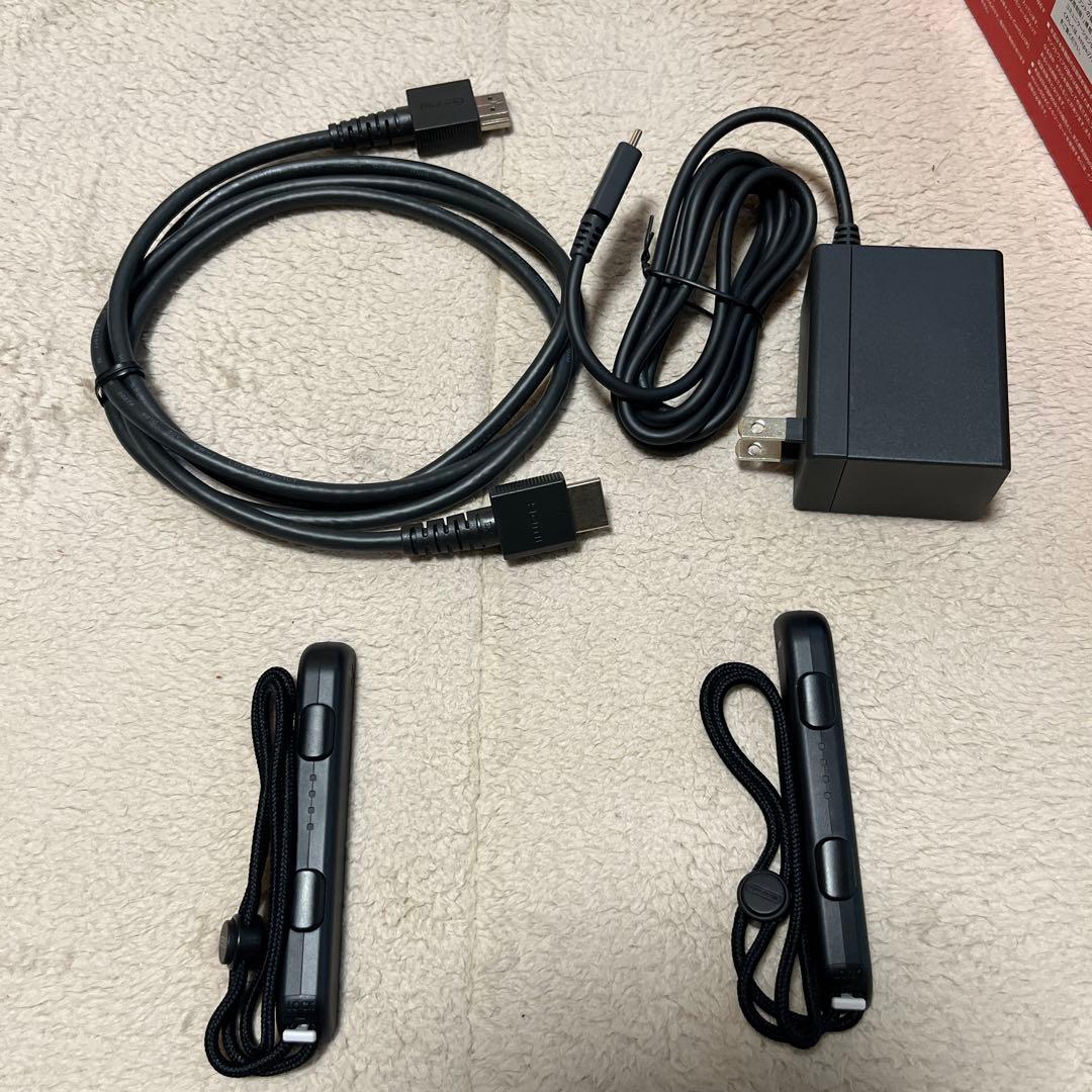 Nintendo Switch 本体 赤/黒
