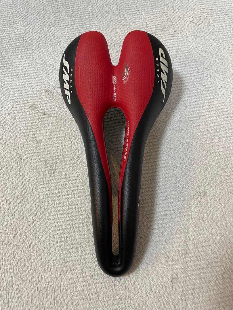 Selle SMP hell サドル 赤/黒