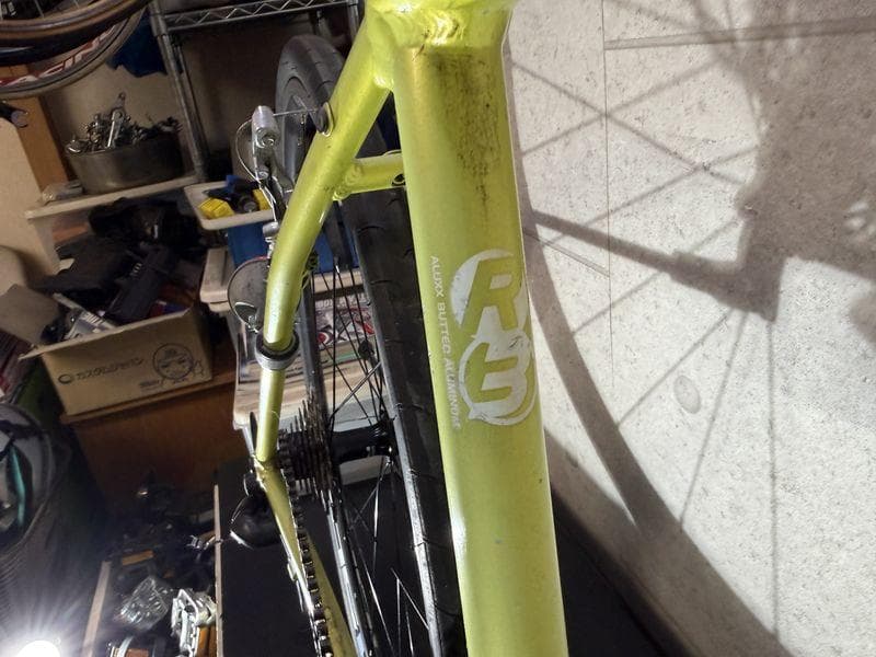 GIANT ESCAPE R3 クロスバイク sizeS　イエローカラー