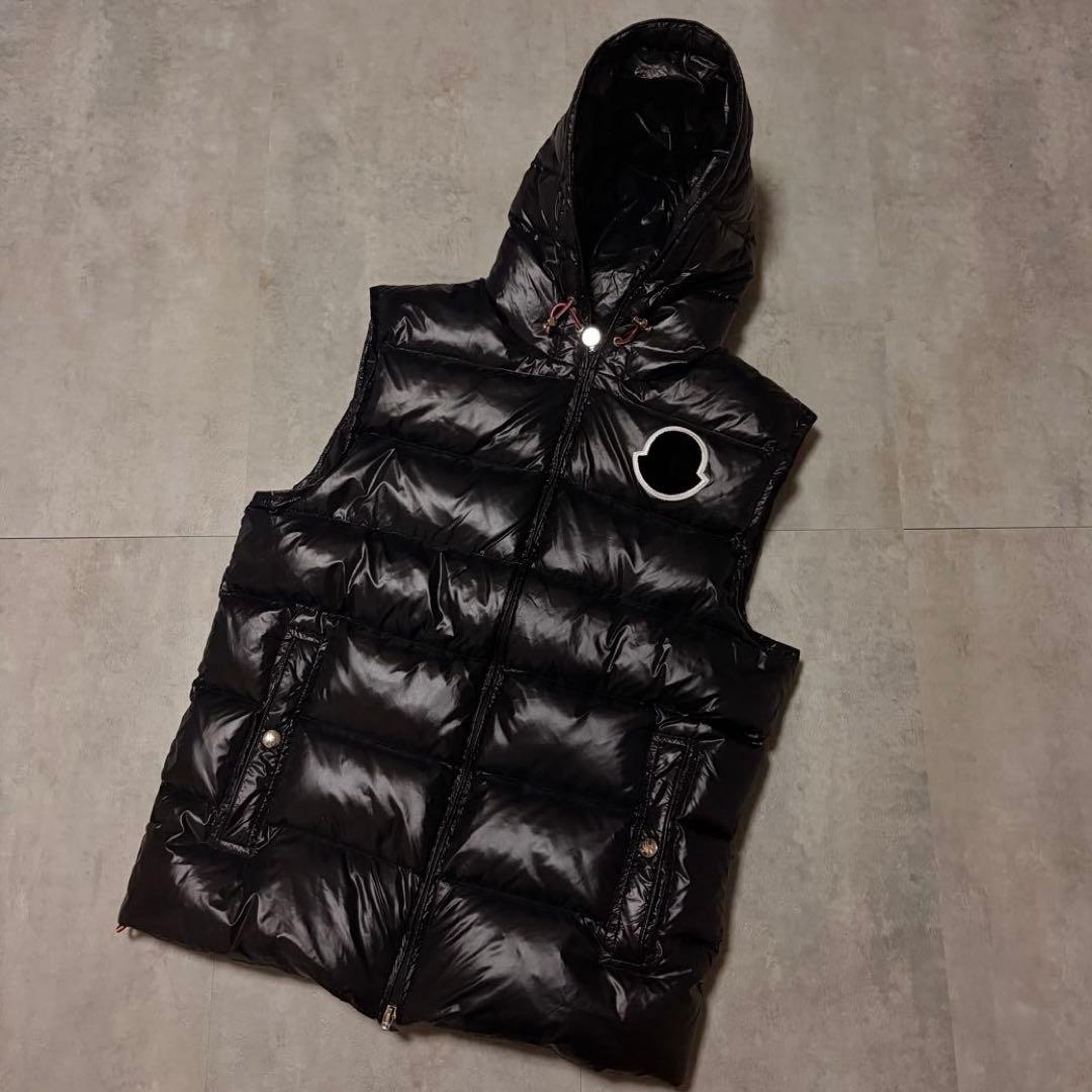 【美品❗️】MONCLER VANOISE ダウンベスト 黒　サイズ2 5D210