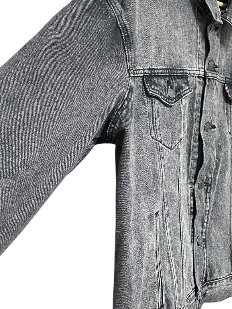Levi's ブラックデニムジャケット XL ビックＥ　ビックサイズ