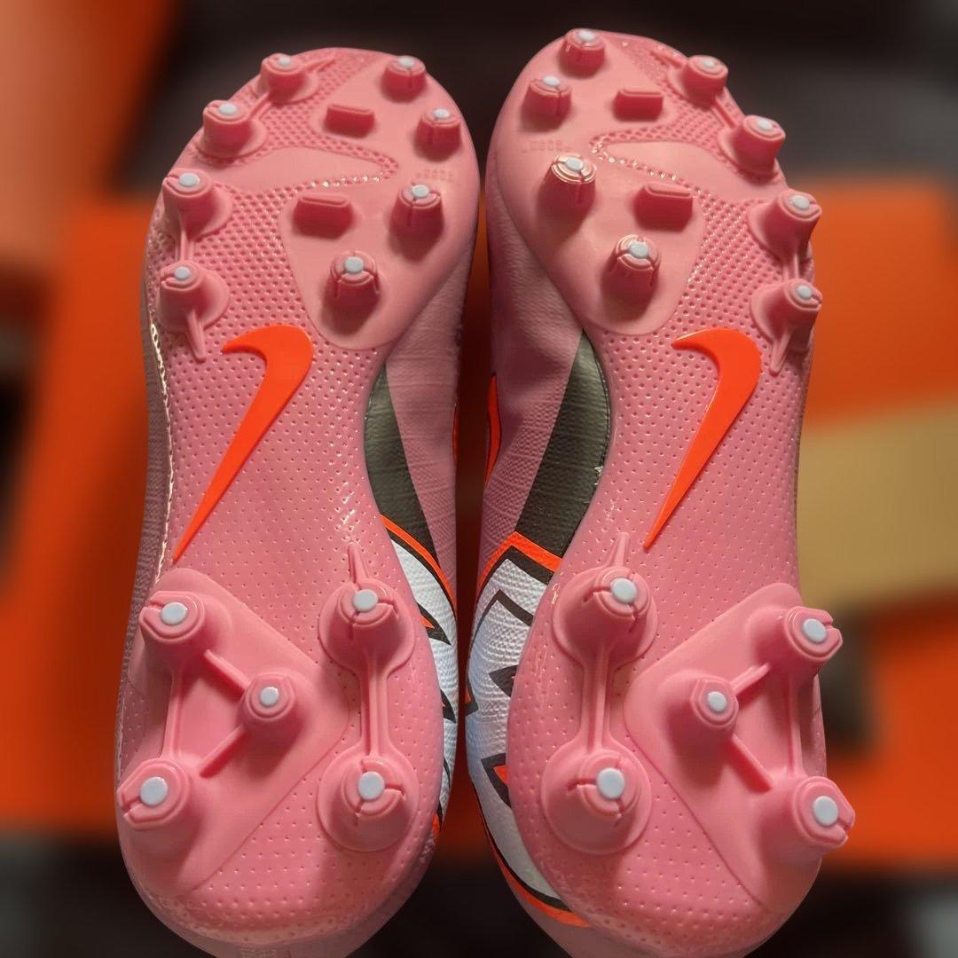新品タグ付きNike Air Zoom ヴェイパー16プロH G ￼サッカー