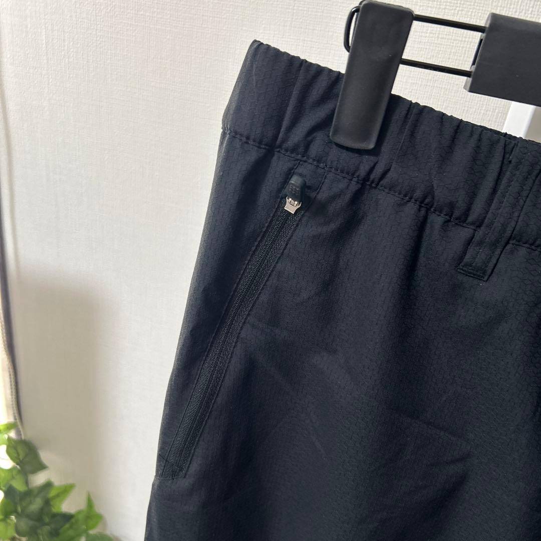 パーリーゲイツ黒色 軽量ゴルフパンツ ウエストゴム