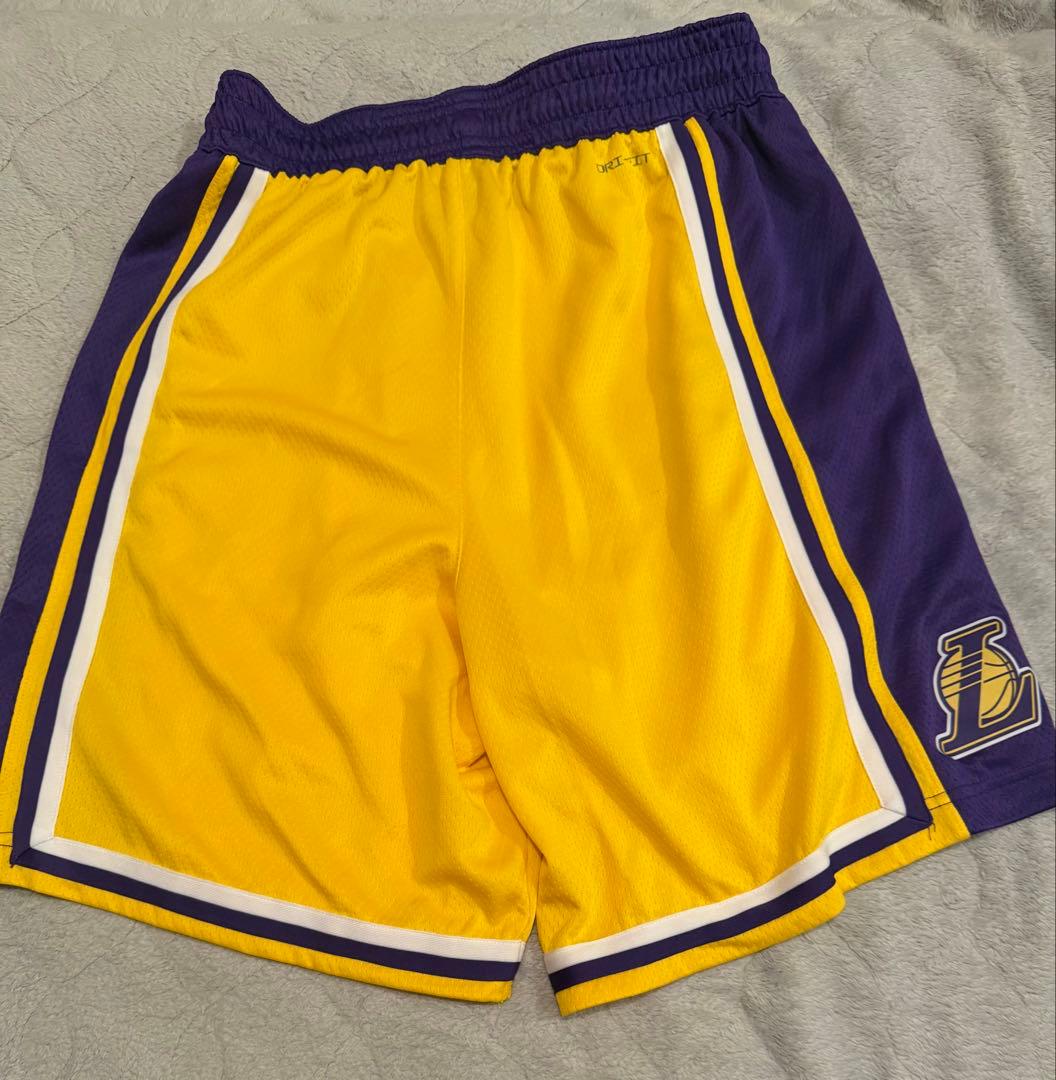 Nike Los Angeles Lakers バスケットショーツ　34
