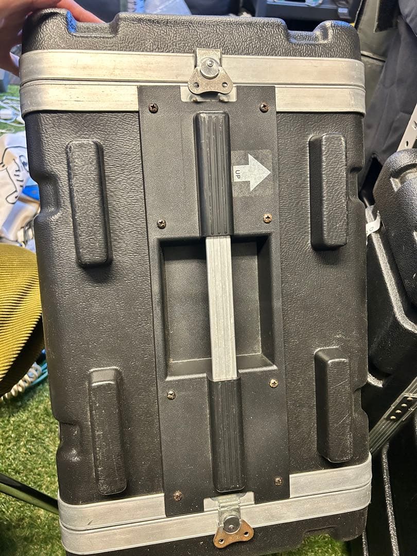 ラムサEQ×2 /ベリンガー DEQ1024 / SKB 6Uラック付き