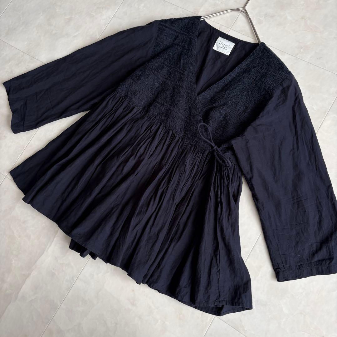 yuni カシュクールブラウス 紺F 刺繍レース ギャザー タッセル 2WAY