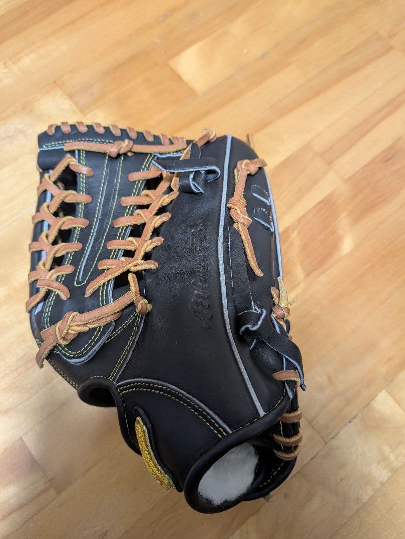 Mizuno pro 軟式グローブ 黒/茶　外野手用
