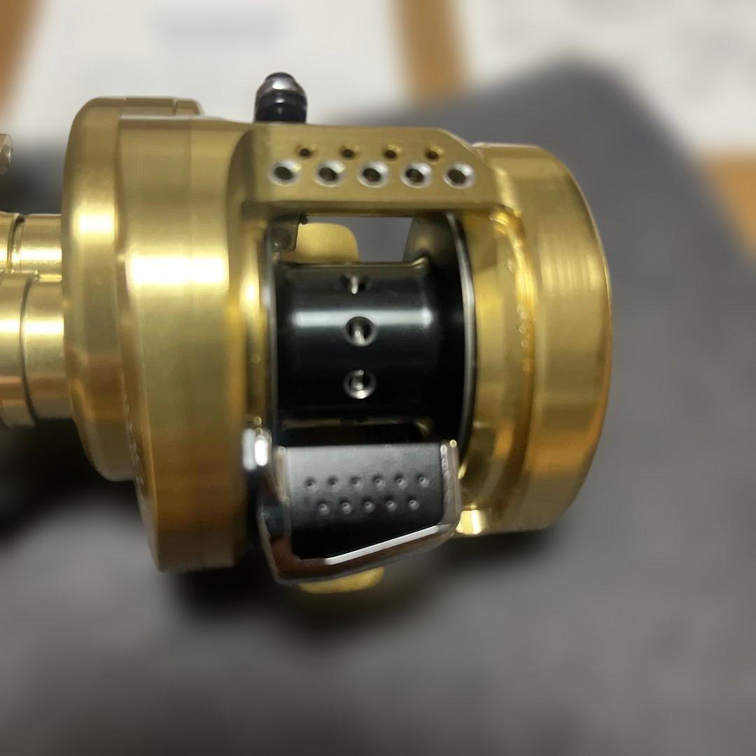 【未使用】シマノ　カルカッタ　コンクエスト 201HG 左