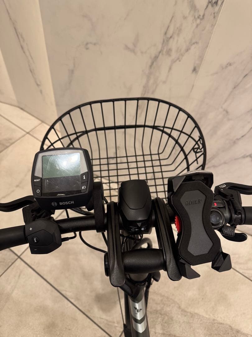 TERN 電動アシスト自転車　VEKTRON S10