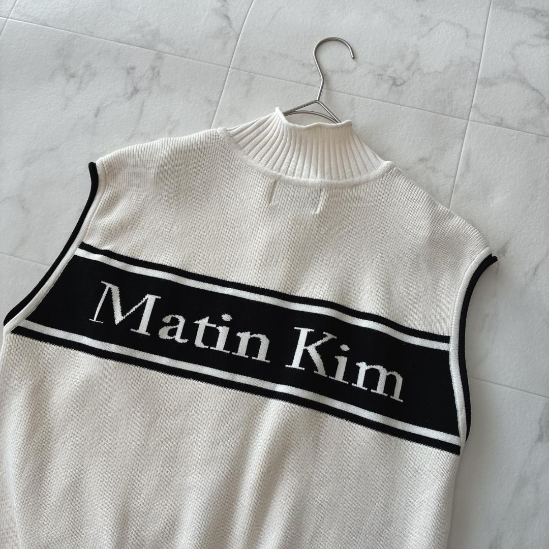 Matin Kim ロゴニットベストL 23年製 ダブルジップ 韓国人気 白×黒