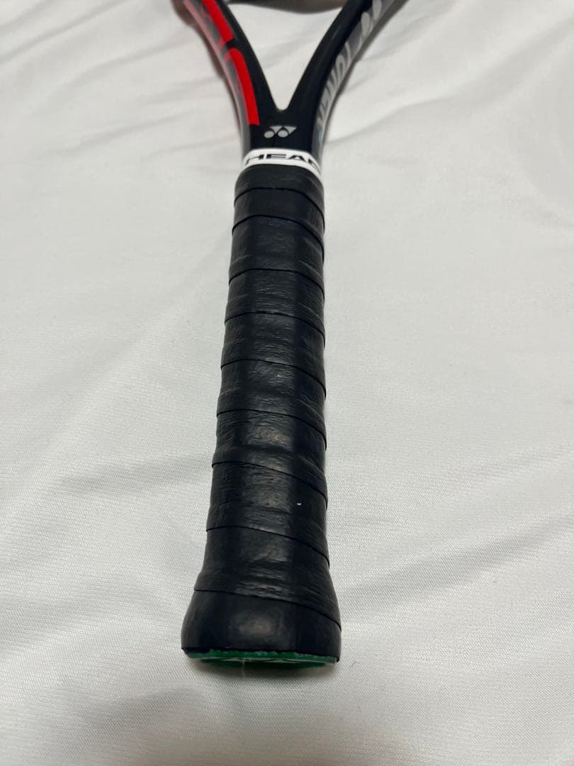 ⭐︎YONEX VCORE テニスラケット ⭐︎赤黒⭐︎カバー付き⭐︎グリップ交換新品⭐︎