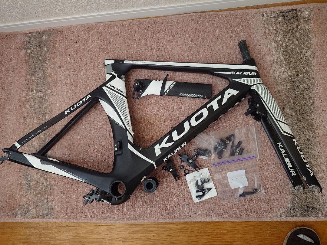 KUOTA KALIBUR サイズSトライアスロンフレーム リムブレーキ