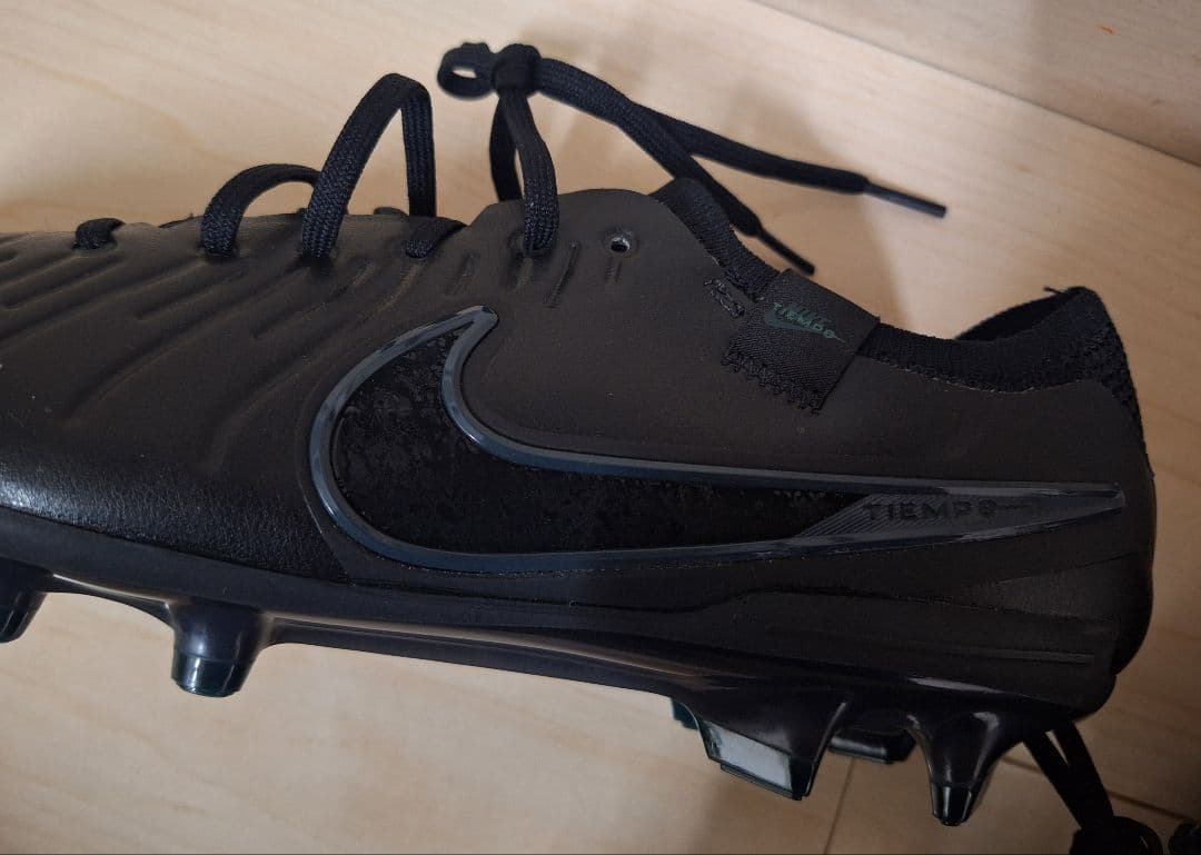 NIKE サッカースパイク ティエンポ レジェンド 10 エリート FG