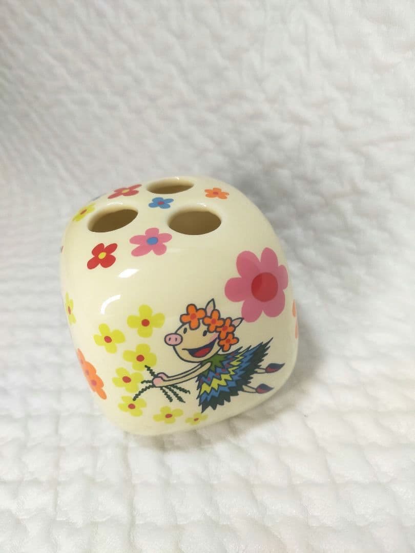 オレボレブラ　アルベロベロ　ブタさん　陶器　歯ブラシ立て　鉛筆立て　花柄