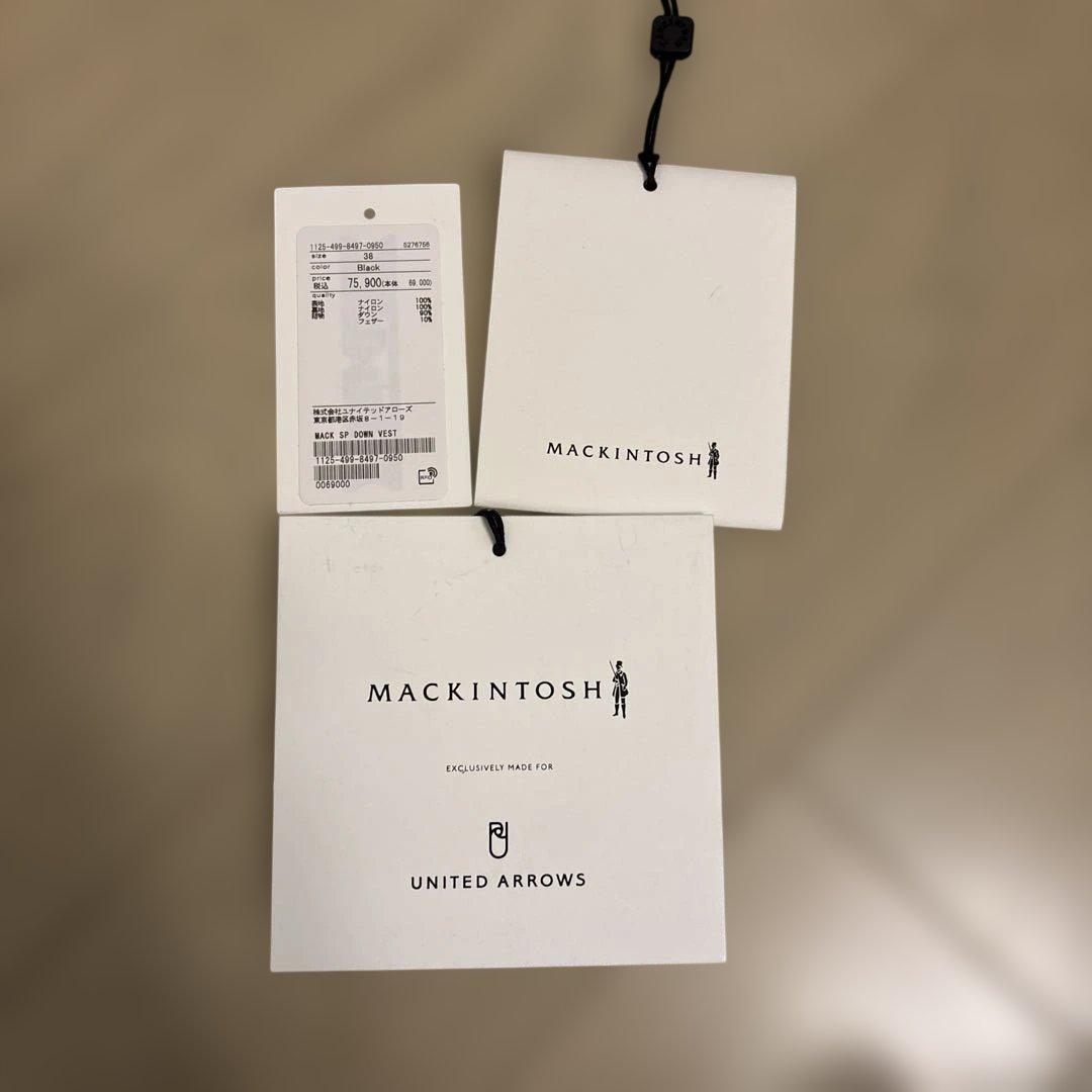 美品 定価7.5万 23AW UA別注 マッキントッシュ ダウンベスト 黒 38