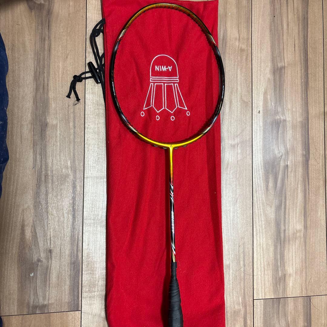 EVOTRING SYSTEM バドミントンラケット ゴールド/ブラック