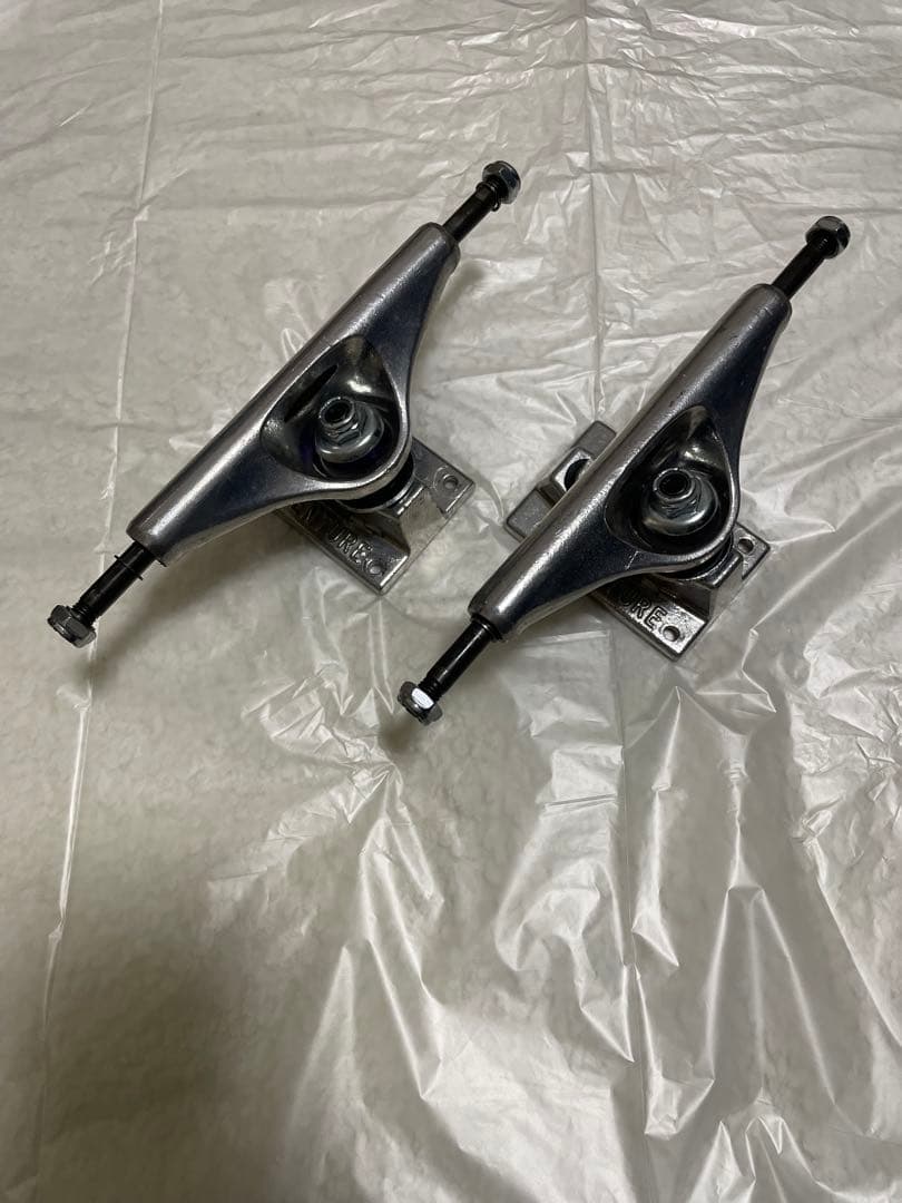 ベンチャートラック5.2 HI シルバー＋足回りセットとデッキテープ