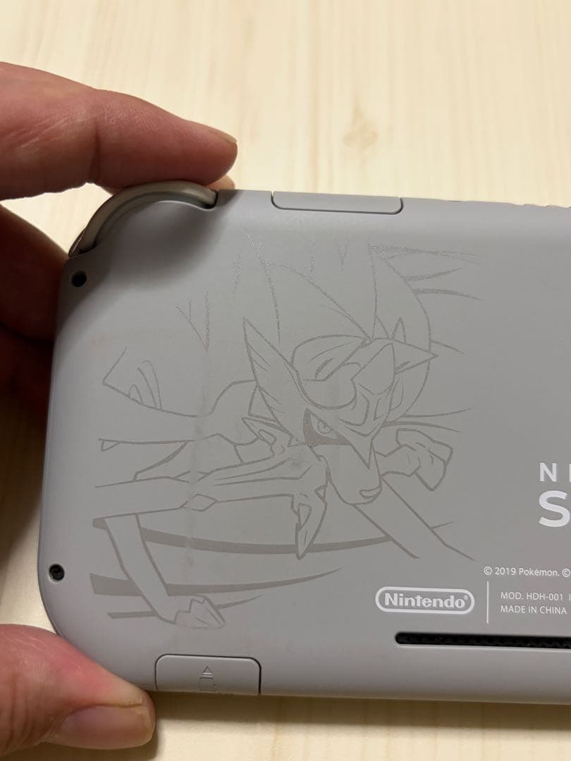 Nintendo Switch Lite ポケモンデザイン ザシアンザマゼンタ
