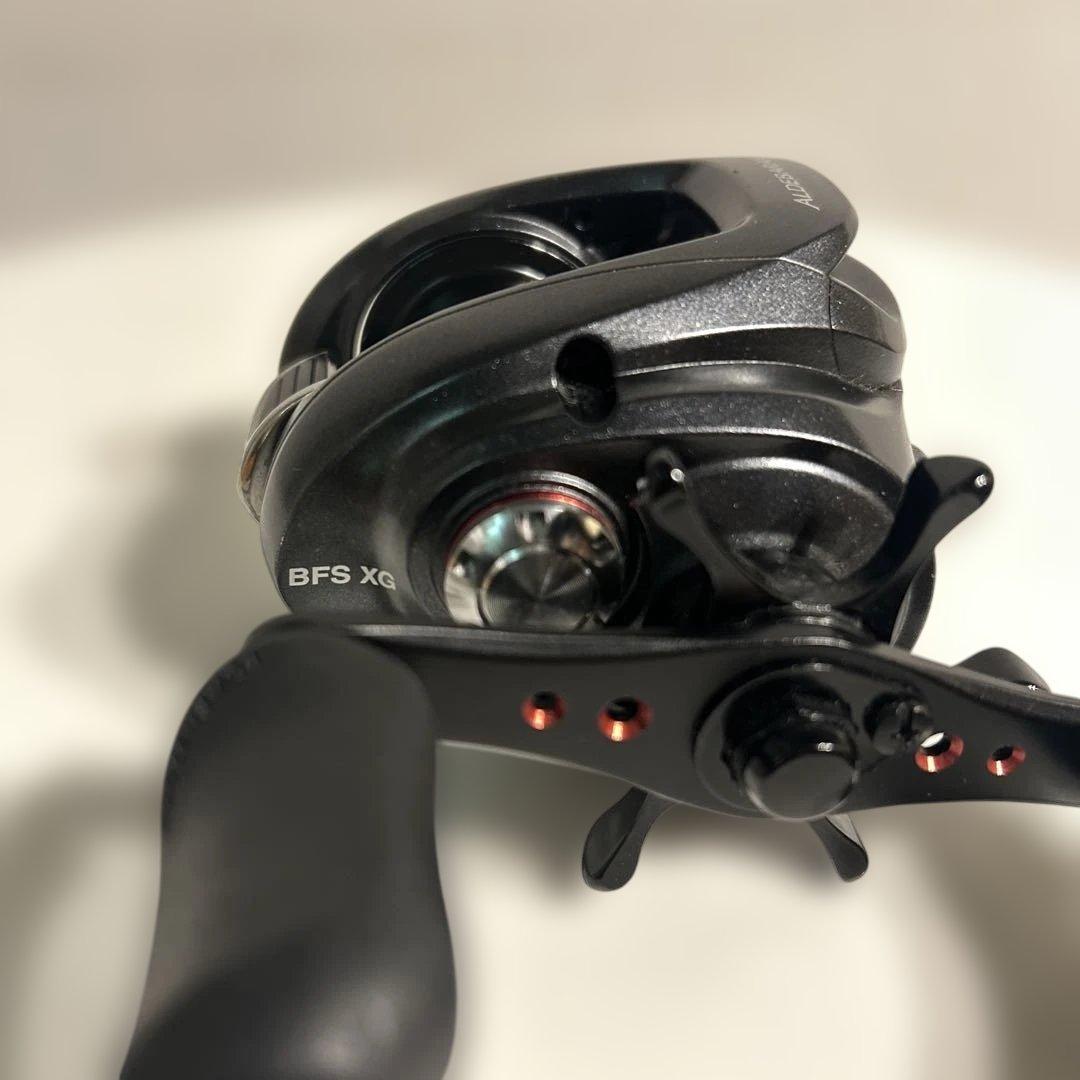 シマノアルデバラン12ALDEBARAN 右ハンドル動作良好　パーツ欠損