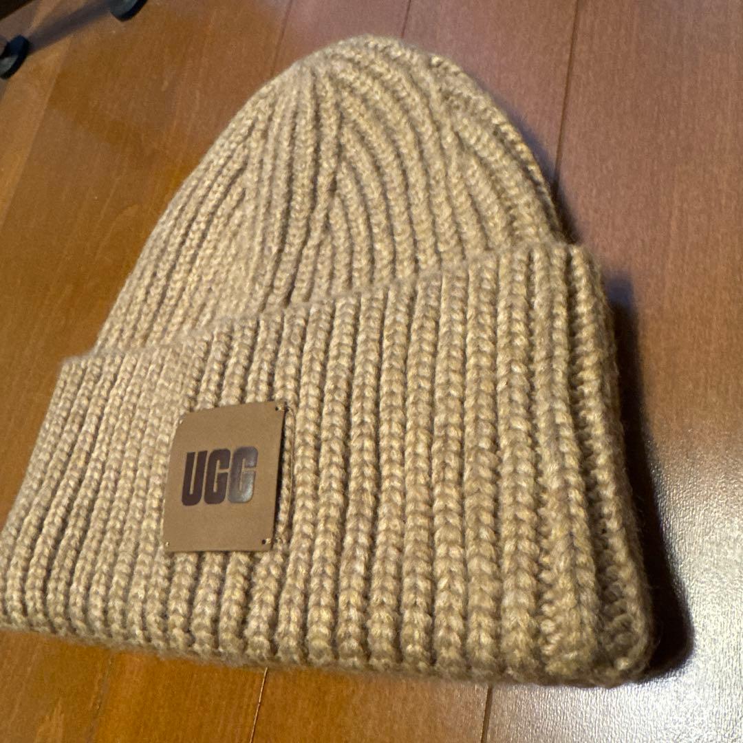 UGG ベージュ ニット帽　新品未使用