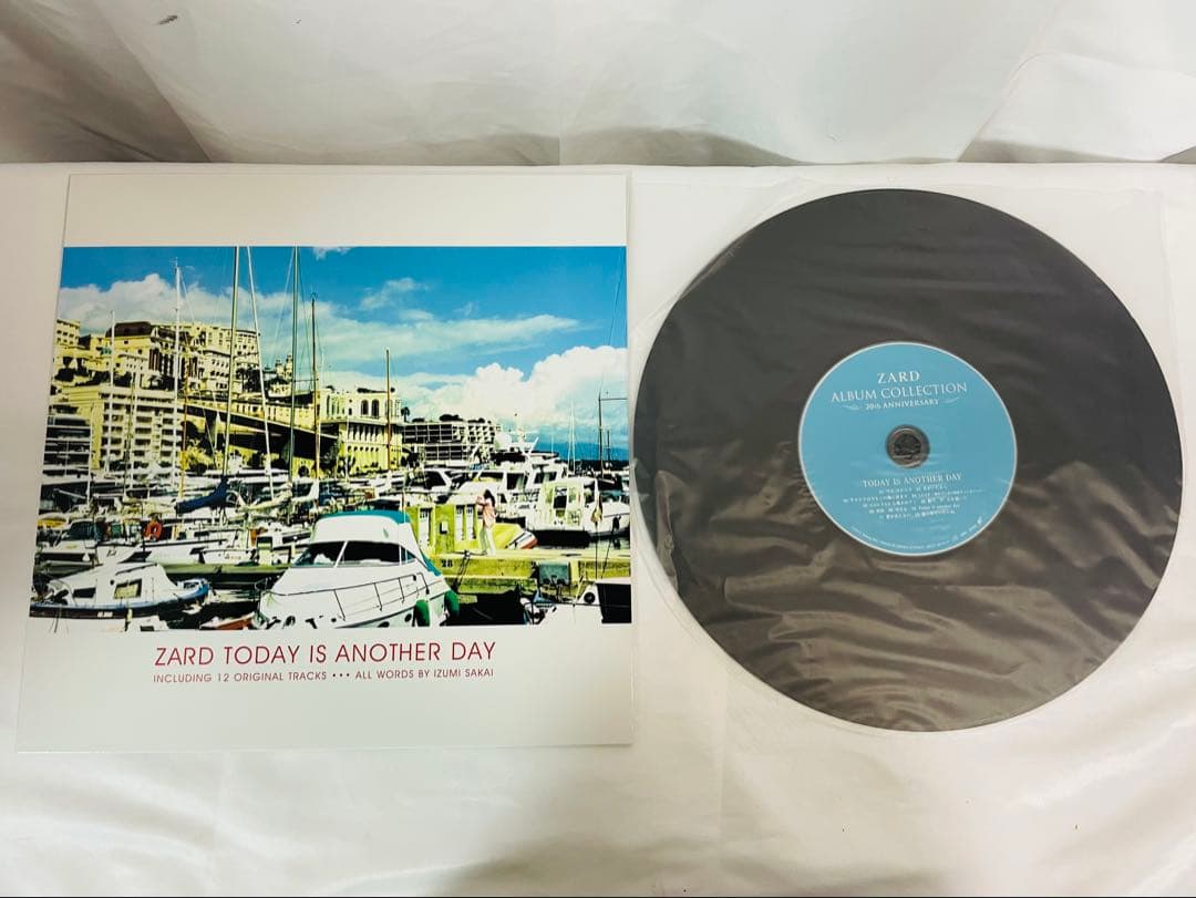 ZARD アルバムコレクション 20周年 ケース難 現状品