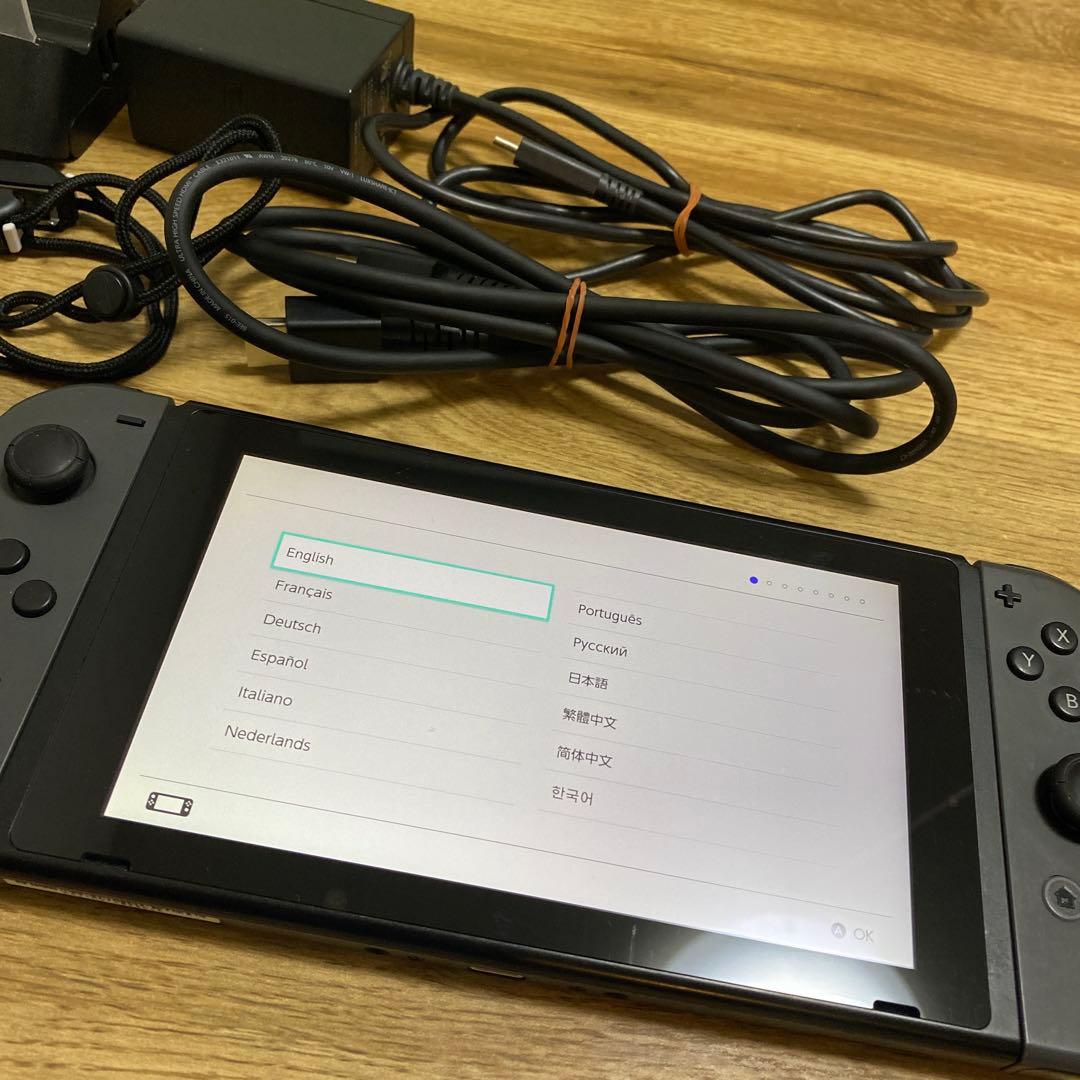 Nintendo Switchグレー　本体　充電スタンド　SDカード付き