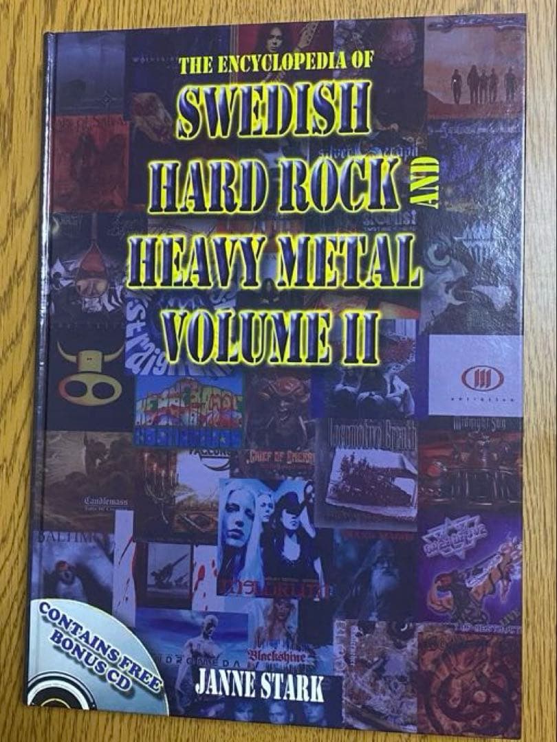 洋書　北欧メタル大事典Vol.2 CD付き　ハードカバー