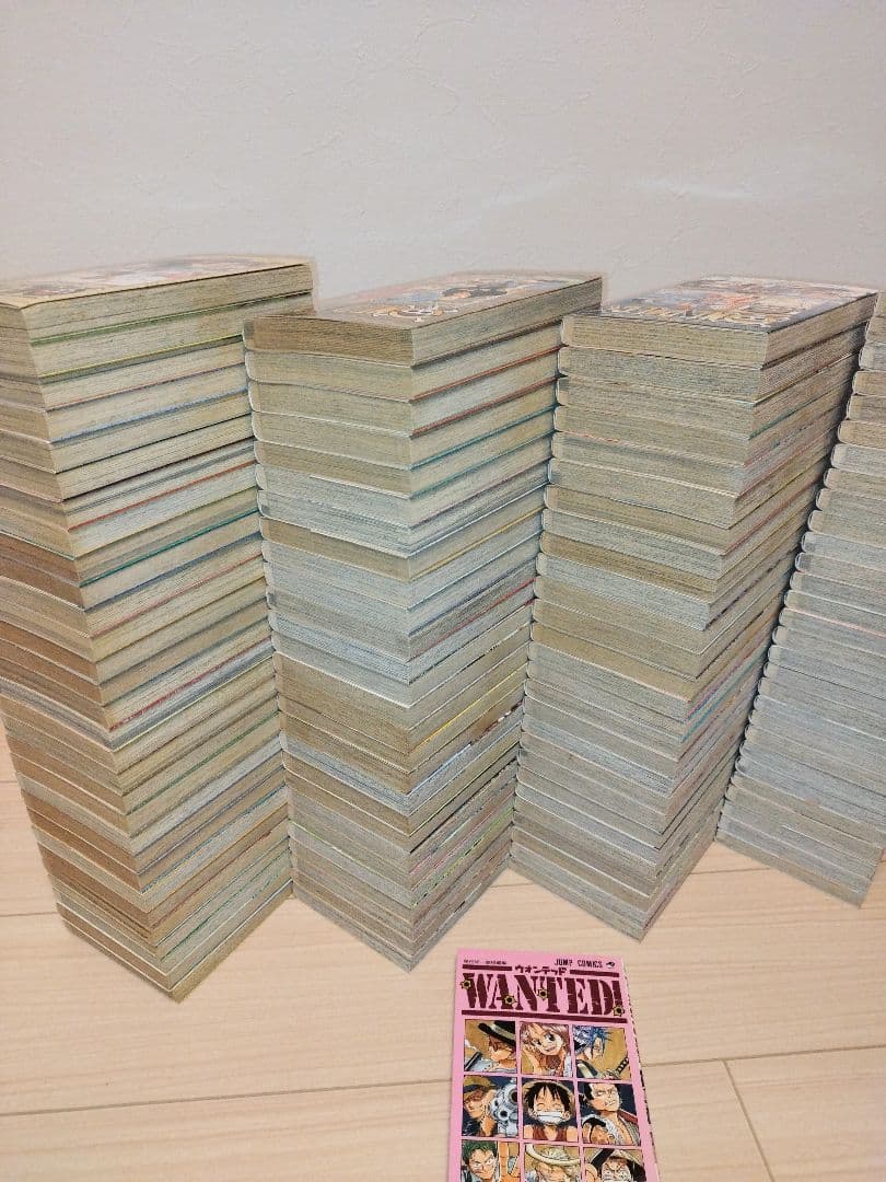 24時間以内発送します！ ワンピース 1巻〜114巻　 全巻セット+関連本