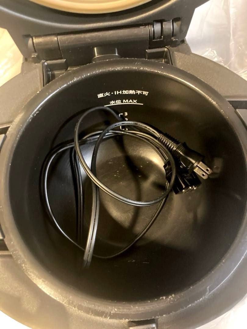 ヘルシオホットクック KN−HW16D　フッ素加工　内鍋　ホワイト　1.6L
