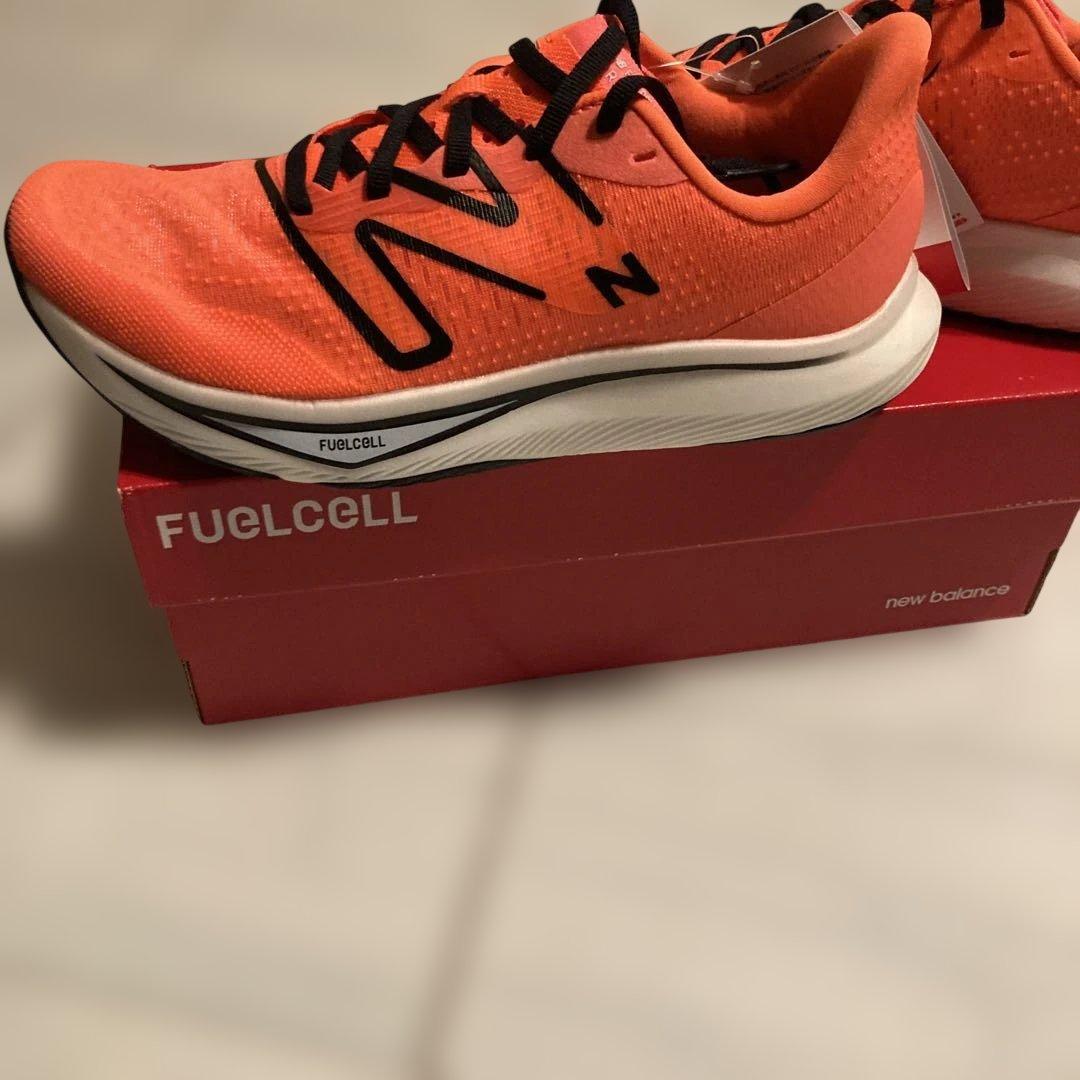 スパイク・シューズ New Balance FuelCell REBEL V3 25cm