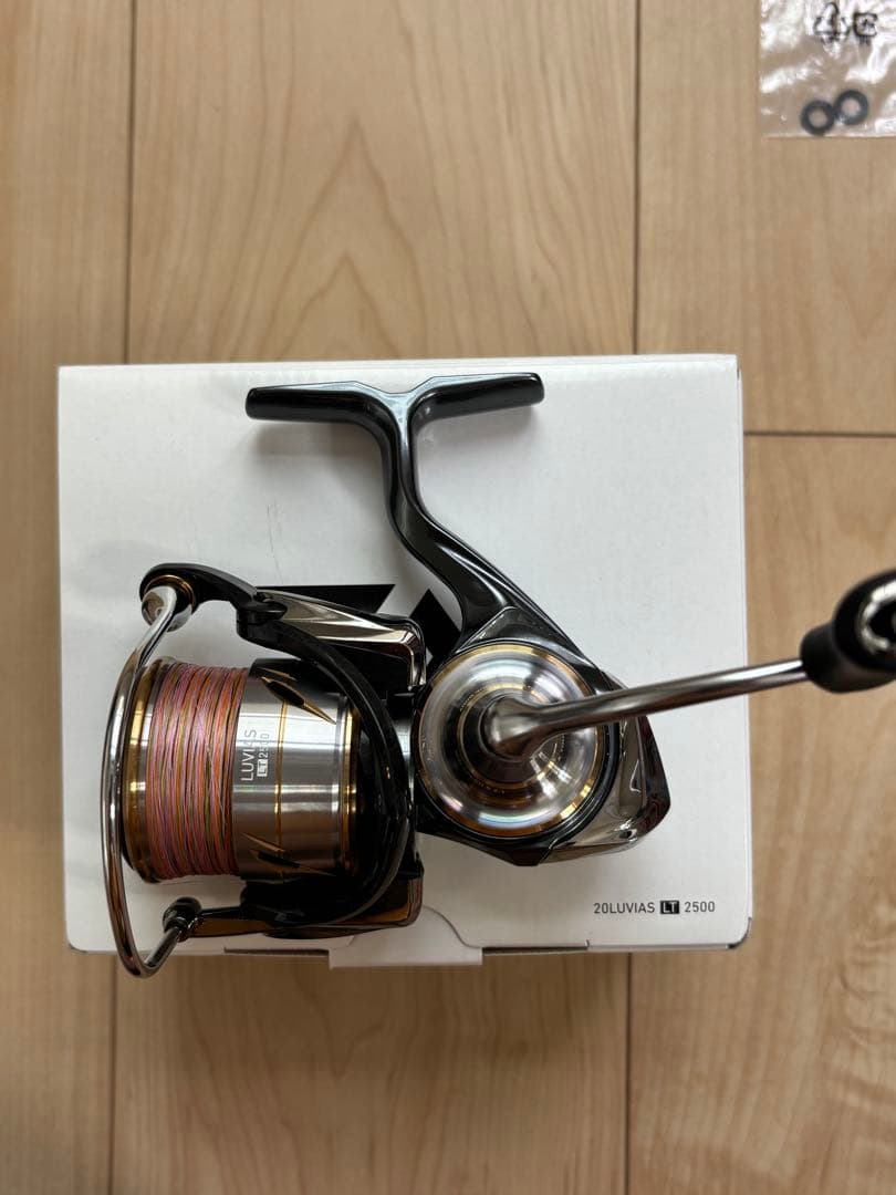 DAIWA 20LUVIAS 2500 スピニングリール