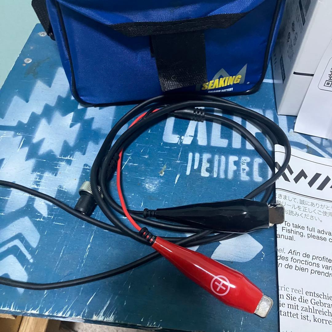 極美品 DAIWA 23 レオブリッツ 200J 電動リール　おまけバッテリー