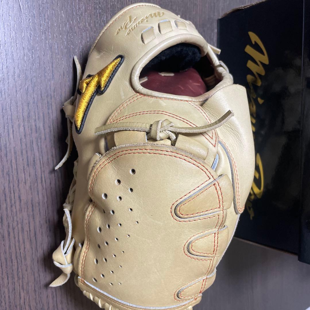 Mizuno プロ硬式 投手用グローブ
