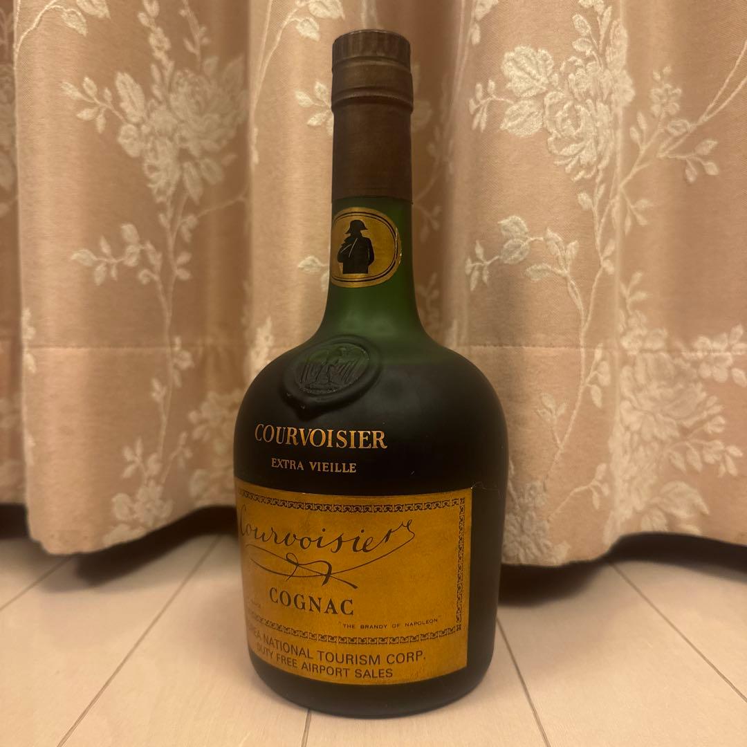 クルボアジェ COURVOISIER コニャック EXTRA 700ml 未開栓