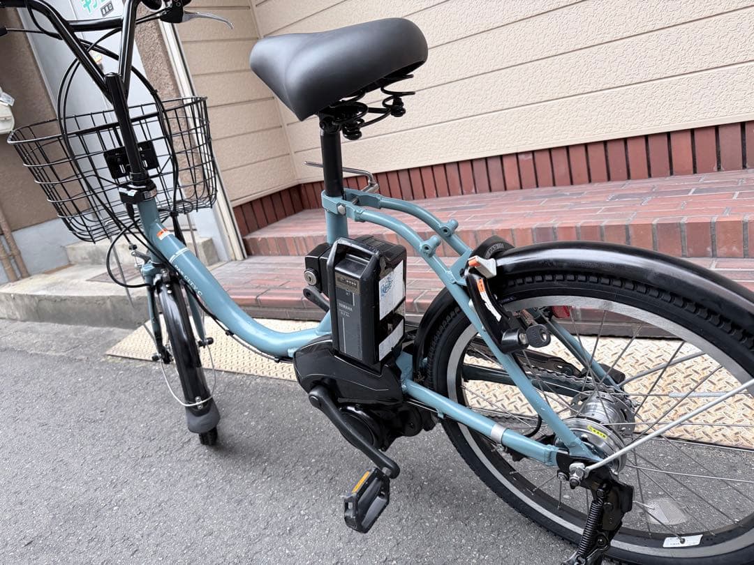 大阪府　ヤマハ　電動アシスト自転車 ブルー 前面バスケット付き